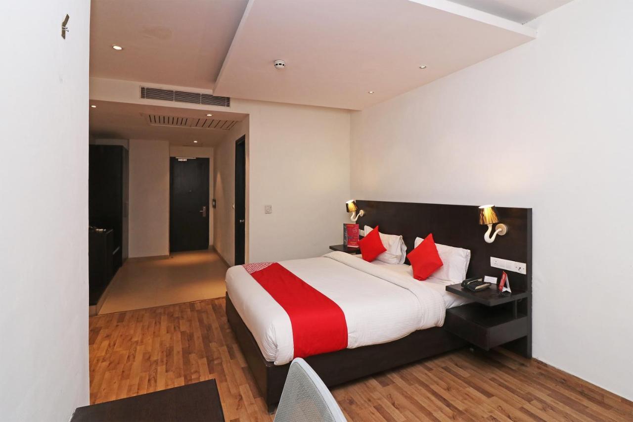 Capital O 19296 Joy Inn & Suites Bhiwadi Exterior foto